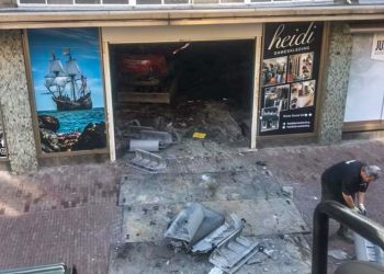 Pand V&D Grote Noord gesplitst naar twee winkels
