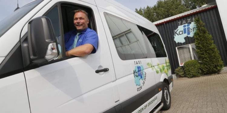 Taxi Kaijer neemt Taxi Pronk uit Medemblik over