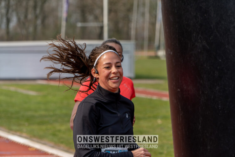 Hollandia’s Dijkenloop Hoorn – Foto’s (na de) finish 16,1km