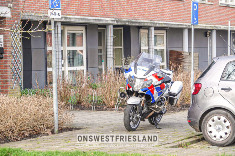 Woningoverval bij vrouw (84) in Midwoud; Grote politiemacht leidt naar aanhouding man (update)