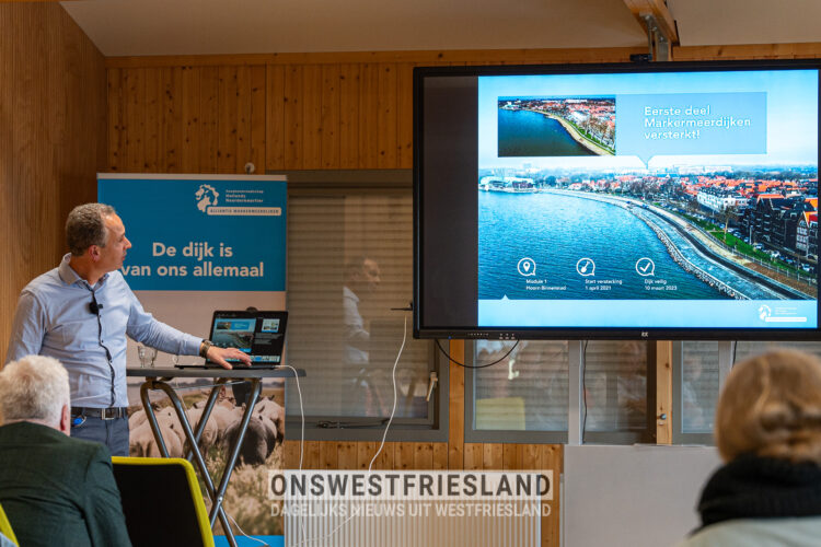 Op bezoek; Markermeerdijken bezoekerscentrum en werkzaamheden stadsstrand (foto’s)