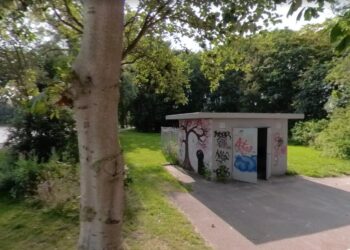 Hoornse raadsleden verwijderen zelf graffiti vandalisme; ‘liefst dat alle vandalisten keihard worden aangepakt’