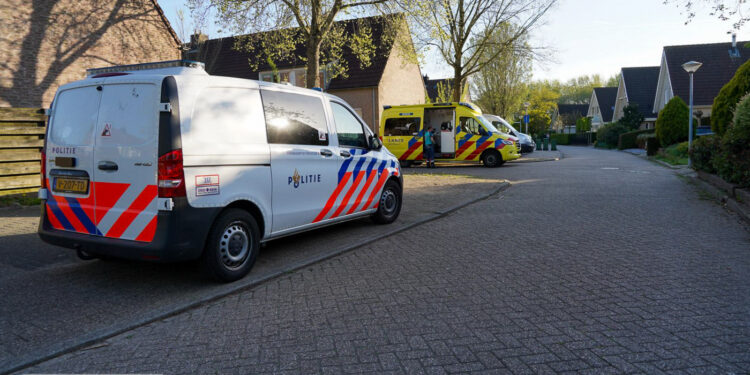 Melding steekincident bij woning aan de Reaal in Hoorn