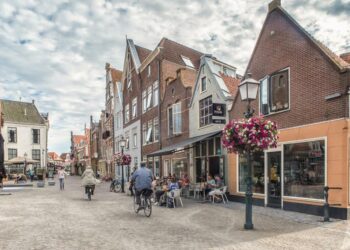 Kerkplein Hoorn vanaf 29 mei deels autovrij; van 2 tot 12 juni afgesloten voor voegwerkzaamheden