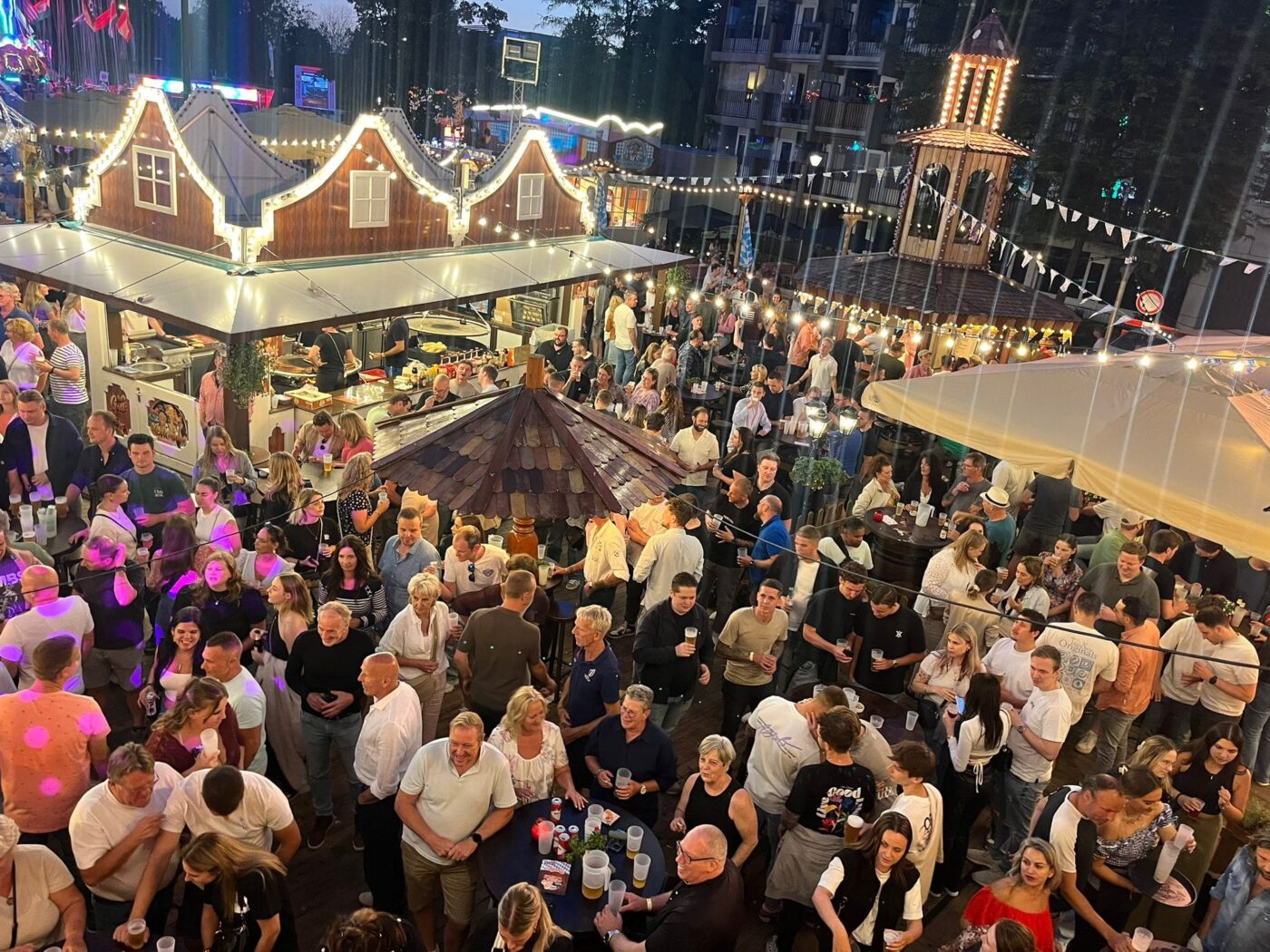 Kermis Hoorn 2025; College verklaart verplaatsing Tirolerdorp naar Vale Hen en vergunningen Dubbele Buurt