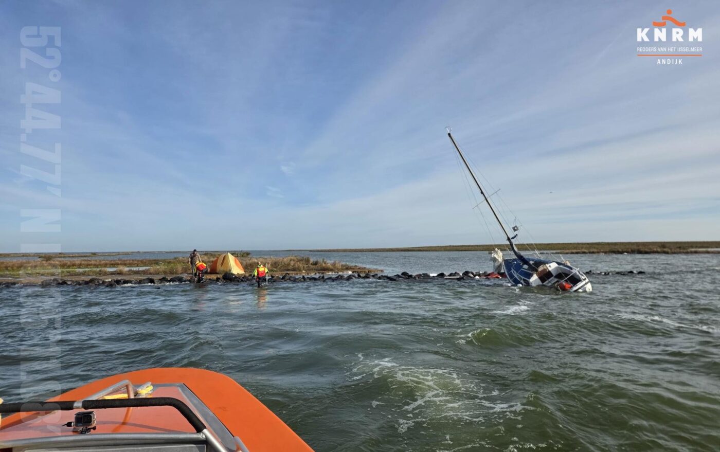 Man overleeft schipbreuk en zit 2,5 dag vast op onbewoond eiland in IJsselmeer