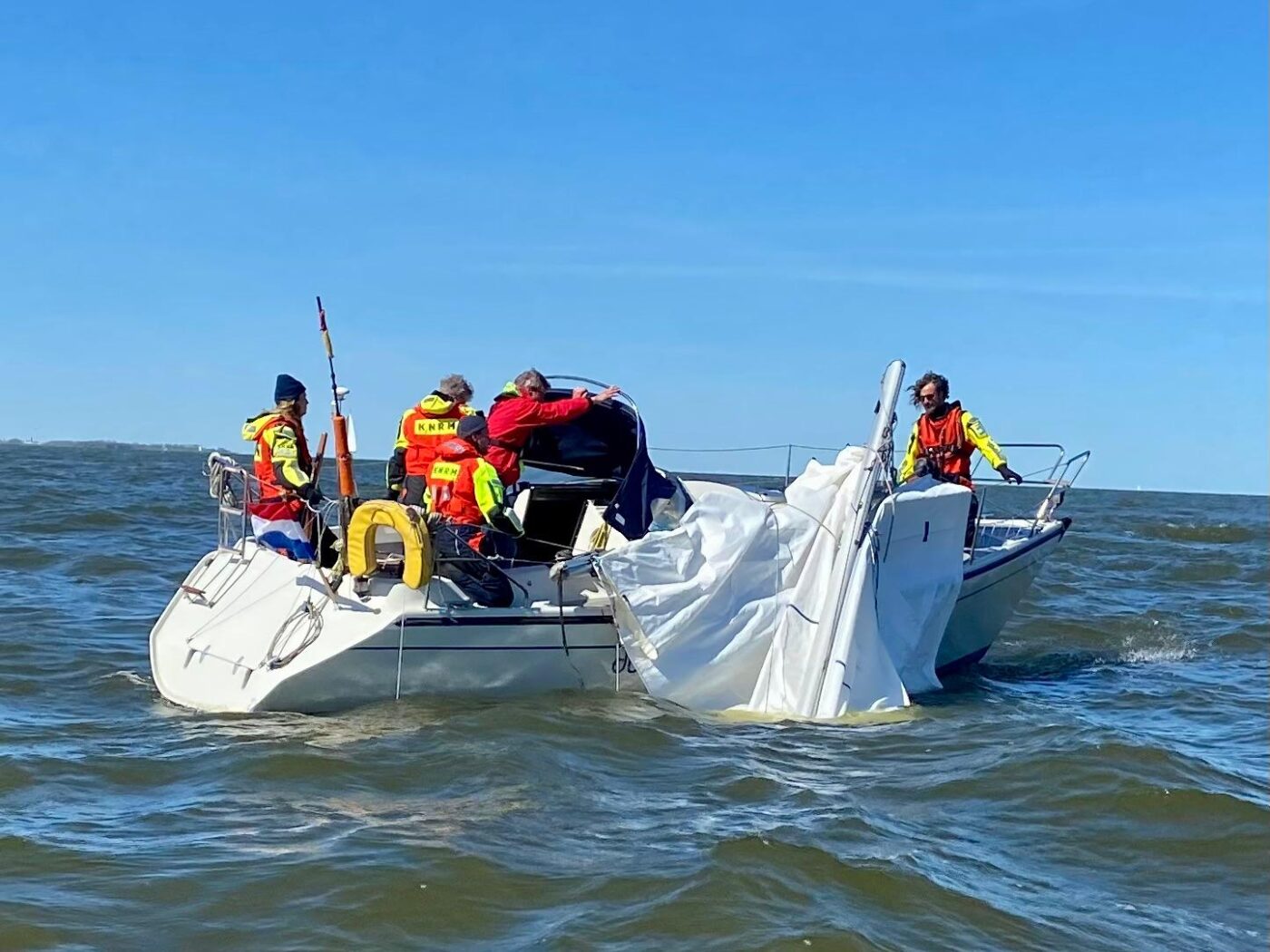 Druk jaar voor KNRM Reddingstation Enkhuizen; 113 keer in actie en 262 personen en 8 dieren veilig a