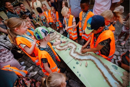 Binnenstad Enkhuizen decor voor wetenschapsfestival Expeditie NEXT