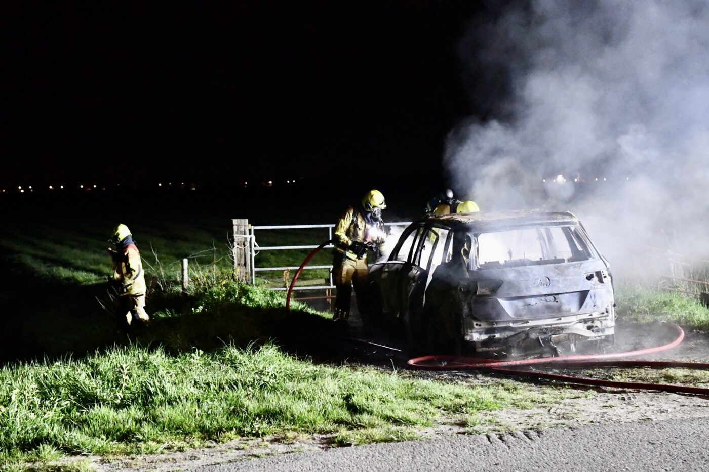 Voertuigbrand in Berkhout, politie onderzoekt oorzaak